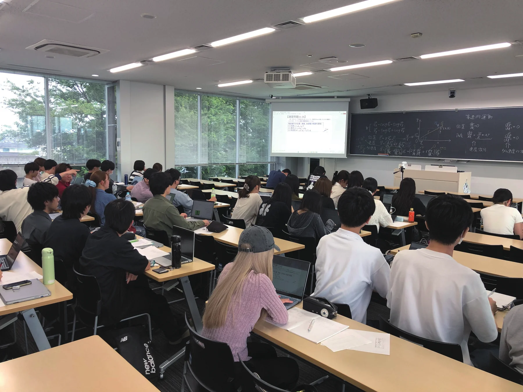 基礎力学の授業風景